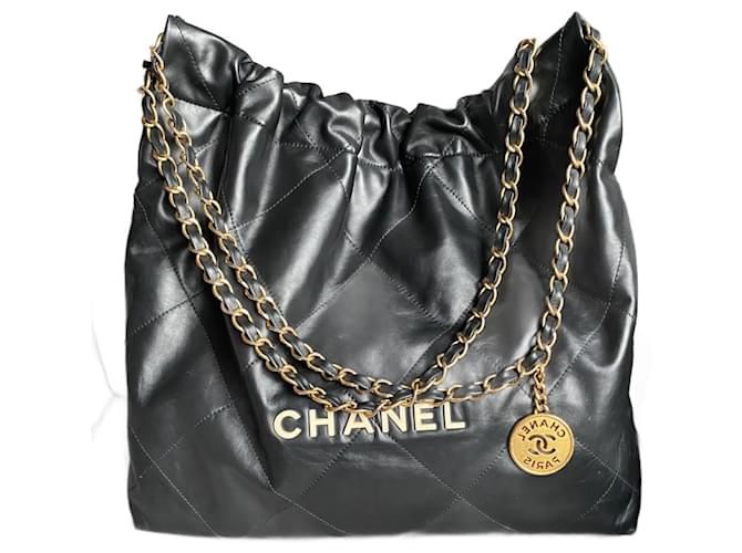 Chanel 22 Tote Bag — Black