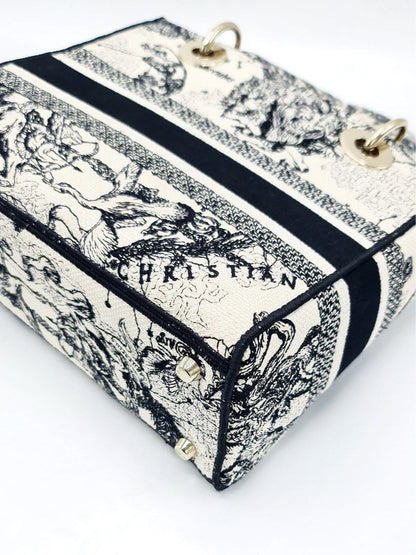 D-Lite Small Bag — Black &amp; White Canvas