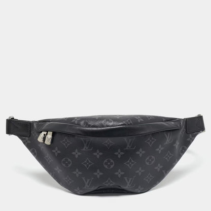 Louis Vuitton Discovery Messenger — Black
