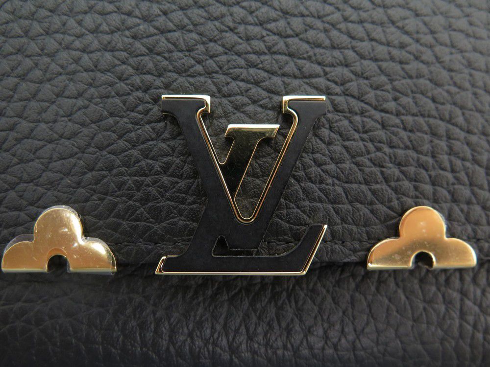 Louis Vuitton Capucines Compact Wallet