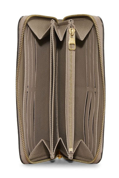 Louis Vuitton Zippy Wallet